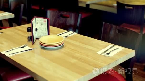 餐馆咖啡厅装饰餐桌视频