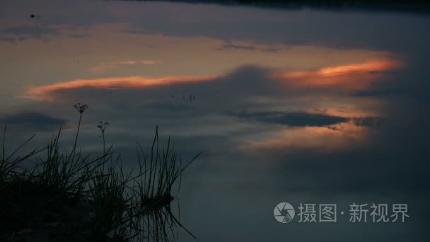 日落自然湖户外河风景冬天视频