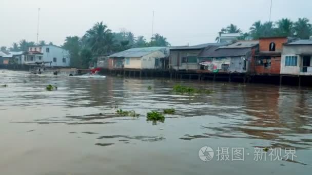 湄公河三角洲传统浮动市场视频