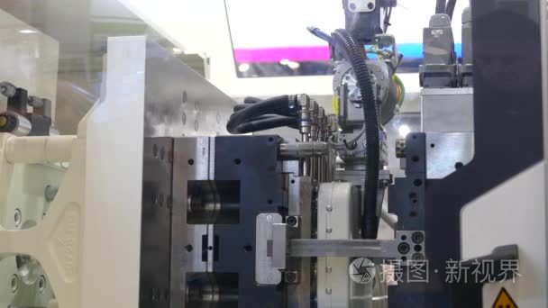 生产用机器人生产线视频