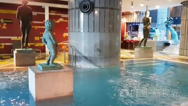 喷泉雕塑曼奈肯皮斯游泳池视频