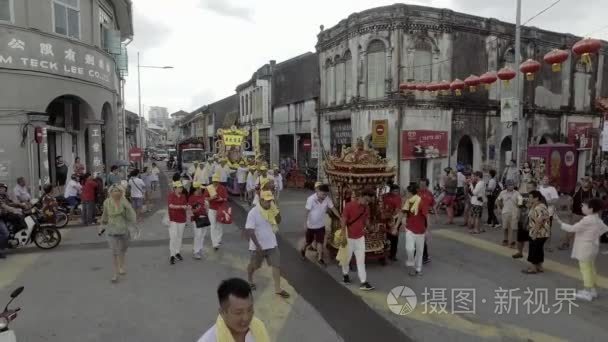 高角度龙舟上路视频