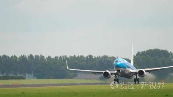 Klm 波音737在离开之前加速