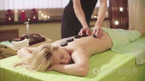 中国传统石材疗法治疗师视频