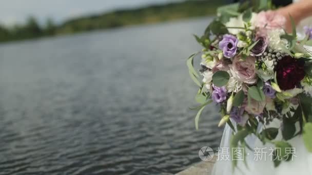 婚礼在新娘的手中的花束