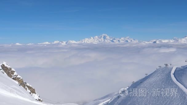 来自雪山和云谷的惊险景色视频