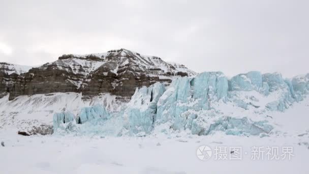 北极令人惊叹的冰雪沙漠景观视频