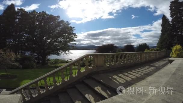 湖蓝色天空风景云彩视频