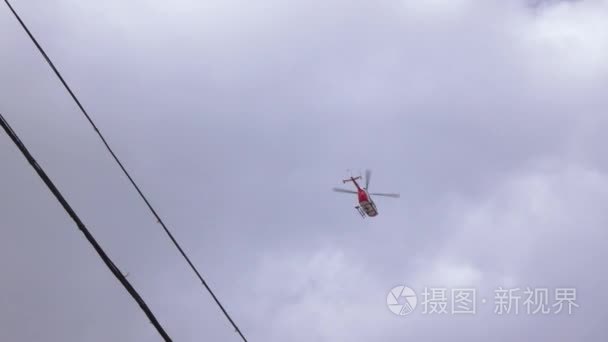 医疗直升机在城市视频