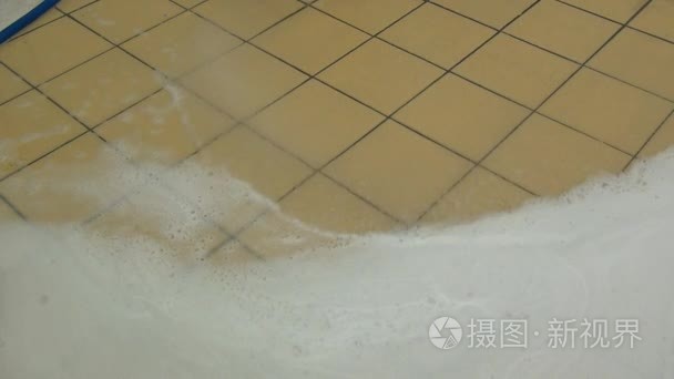 生产中的清洗与洗涤排水系统视频