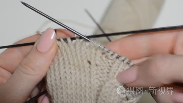 针织针针织手套的加工工艺视频