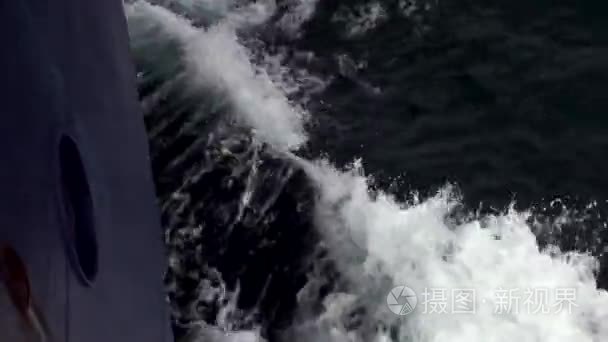 南极洲海洋中的波浪视频