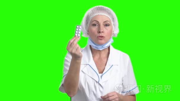 绿屏药片的女医生视频