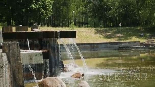 喷泉在公园由混凝土制成的公园 concretefountain