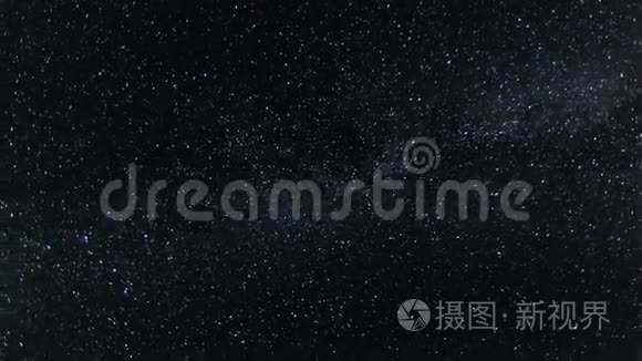 夜空与银河系时间流逝-移动的星星在夜晚闪烁-全高清1920x1080