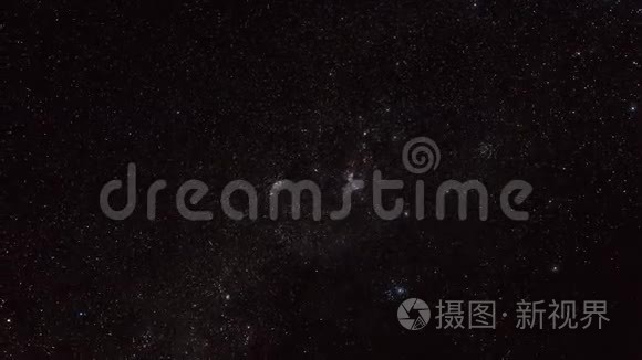 4夜空中的K时移星。 印度尼西亚巴厘热带岛屿，时间流逝。