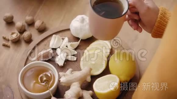 蜂蜜热茶视频