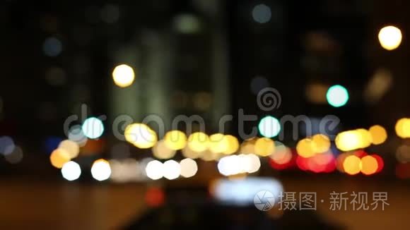 芝加哥的夜间交通信号灯不集中