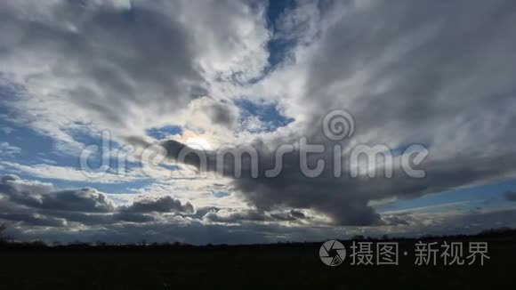 云与梦幻天空的时空视频