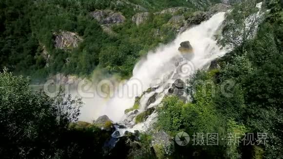 挪威的布里克斯达尔瀑布视频
