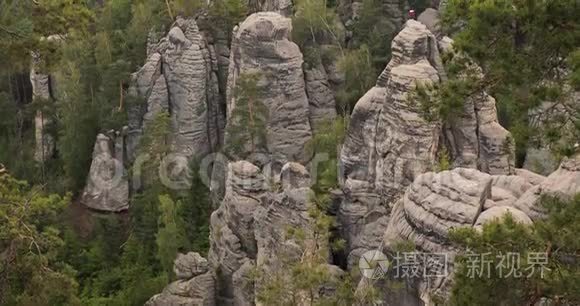 雄伟的岩石景观