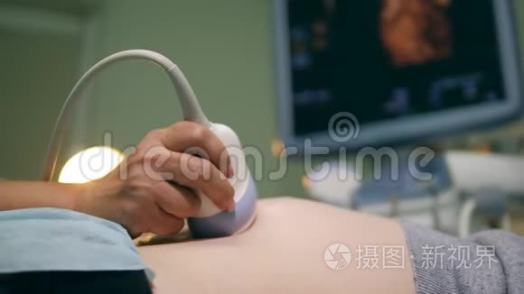 超声波扫描过程中的医学探测器视频