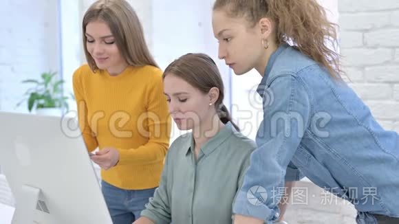 创意女性创业团队，致力于平板电脑和桌面