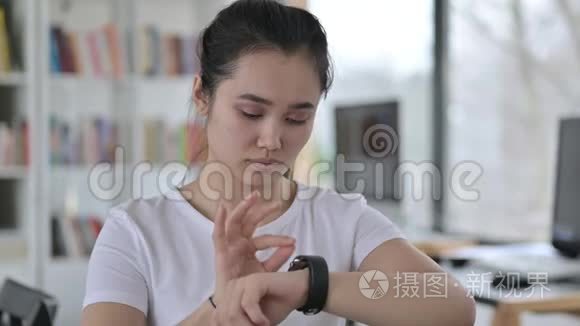 聚焦亚洲女性智能手表画像视频