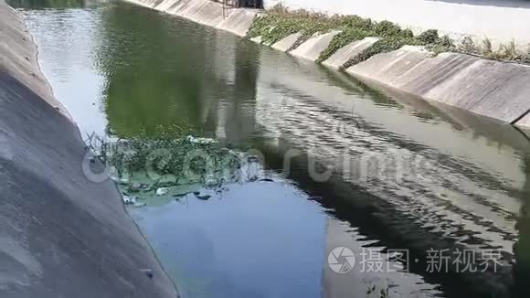 泰国城市的排水渠视频