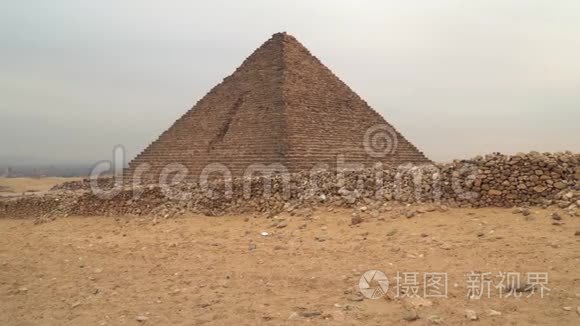 曼卡雷金字塔。 埃及开罗。