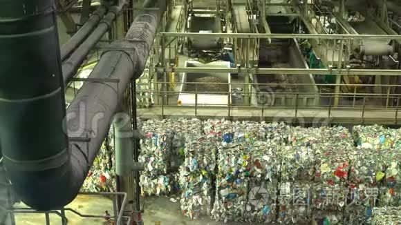 一个回收工厂的挤塑废物视频