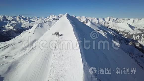 奥贝陶恩空中滑雪斜坡滑雪者视频