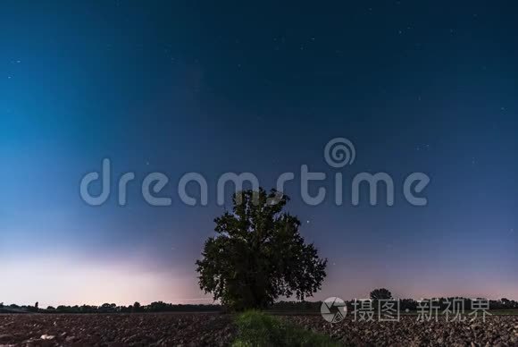 宁静的繁星夜空时光流逝视频