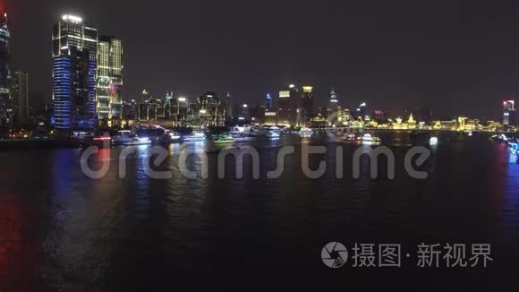 中国上海黄浦江风景区旅游船黄昏航拍