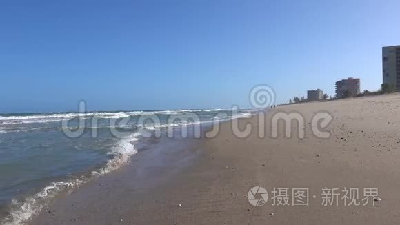 北哈钦森岛海滩海浪视频