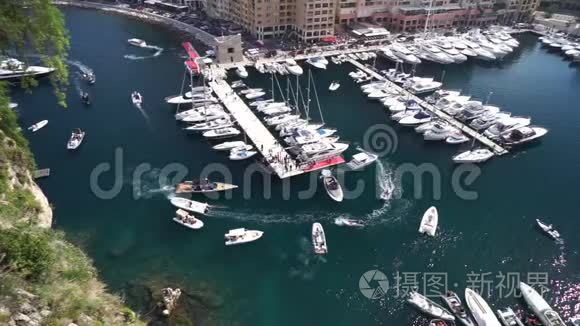 欧洲蒙特卡洛，摩纳哥，海湾有豪华游艇的珍贵公寓和港口