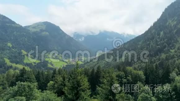 高山村雄伟壮观. 神奇的自然风光