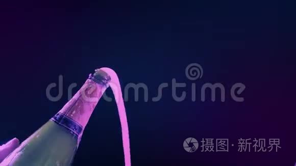 派对灯光中的香槟汽水视频