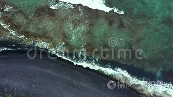 黑沙滩大岛夏威夷鸟瞰图视频