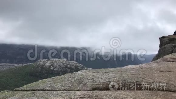 挪威山区夏季的山景。