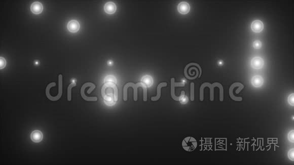 一排排带有随机开关的灯泡聚光灯，电脑生成的夜总会背景，3d渲染