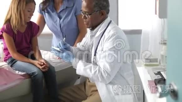 母婴探视医生办公室视频