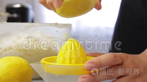 冷冻柠檬和果汁视频