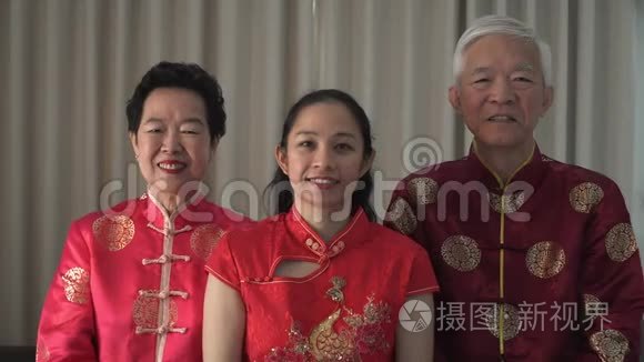中国新年家庭礼礼礼手掌拳挥掌视频