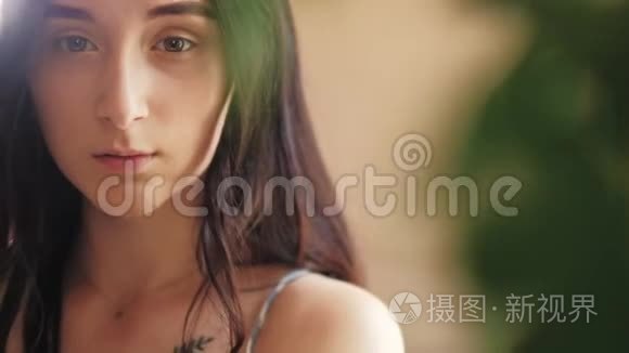 浪漫的女性天性纯真温柔视频