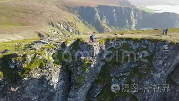 挪威的洛福滕岛和海滩鸟瞰图视频