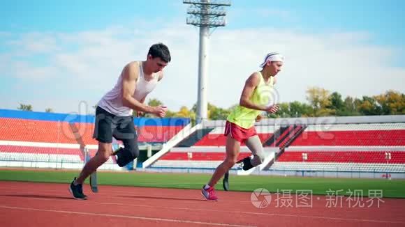 男子残疾人运动员慢跑训练视频