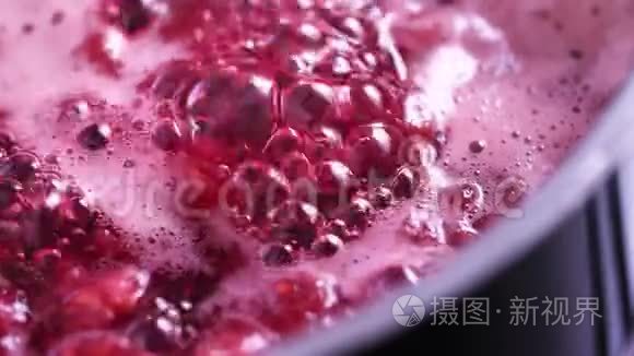 煮覆盆子酱视频