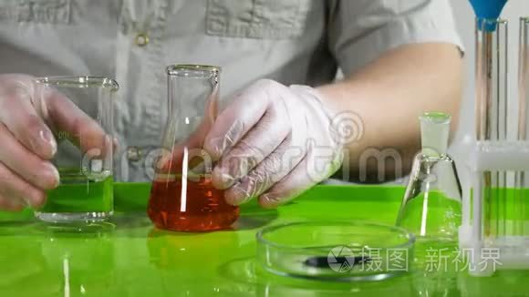 生物化学领域的科学视频视频