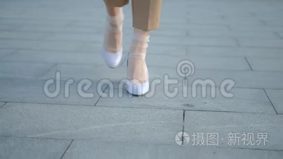 腿走路决心女鞋时髦尼龙视频